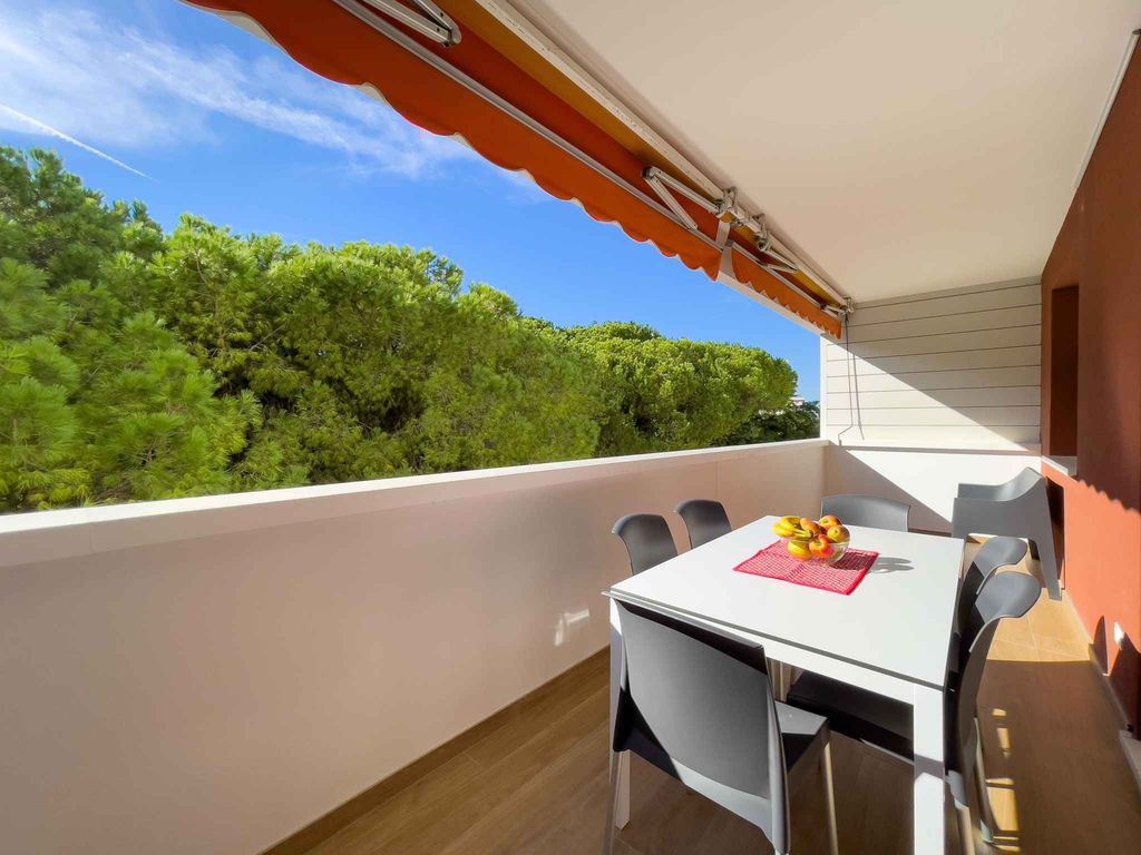 Ferienwohnung mit Klimaanlage und Balkon