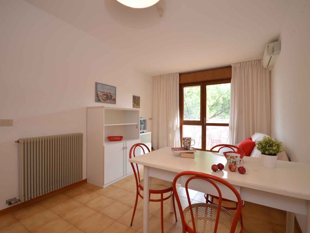 Ferienwohnung mit Klimaanlage und Balkon