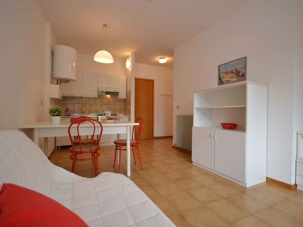 Ferienwohnung mit Klimaanlage und Balkon