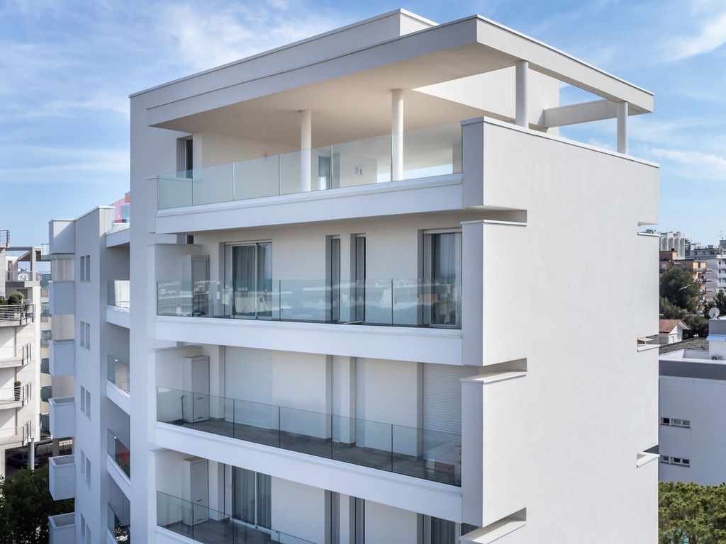 Ferienwohnung mit Klimaanlage und Balkon