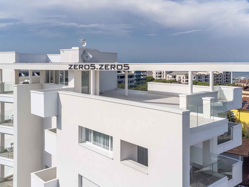 Ferienwohnung mit Klimaanlage und Balkon