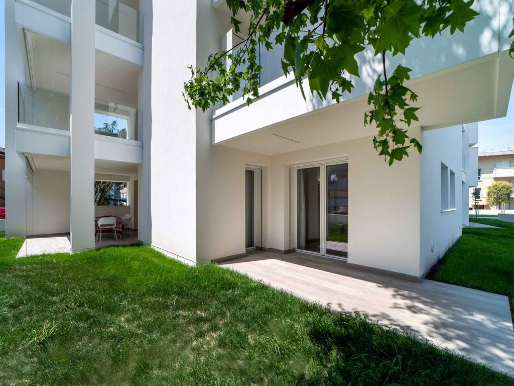 Ferienwohnung mit Klimaanlage und Terrasse