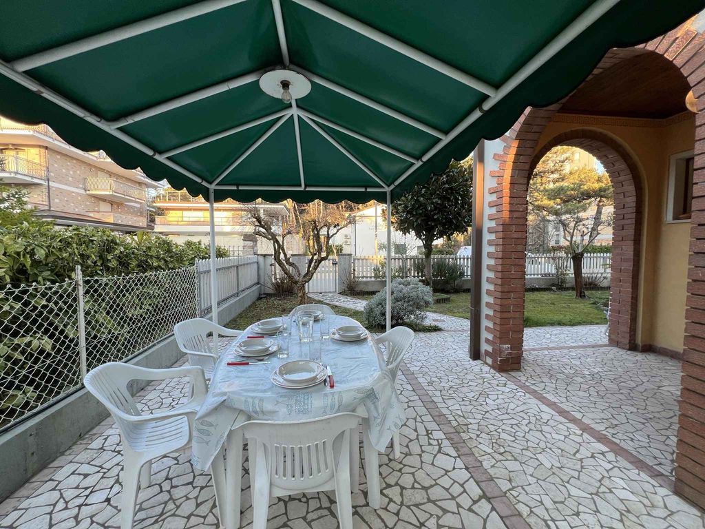 Ferienwohnung mit Klimaanlage und Terrasse