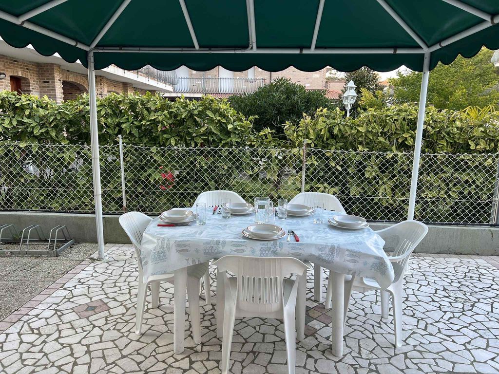 Ferienwohnung mit Klimaanlage und Terrasse