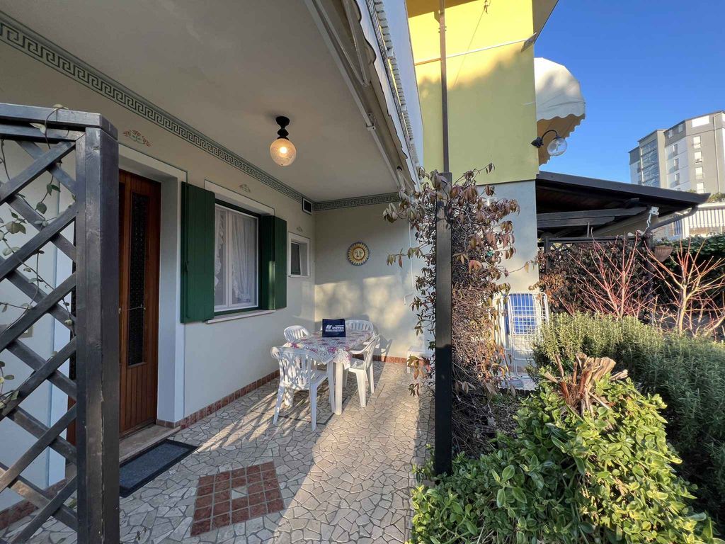 Ferienwohnung mit Klimaanlage und Terrasse
