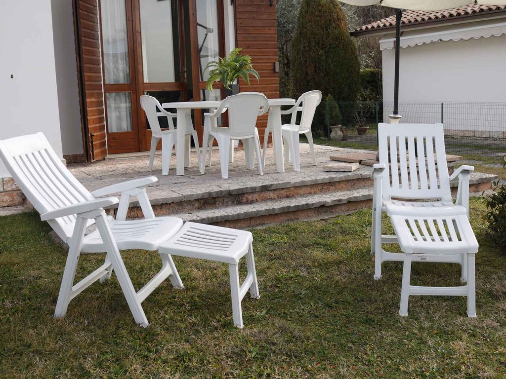 Ferienwohnung mit privatem Garten und Klimaanlage