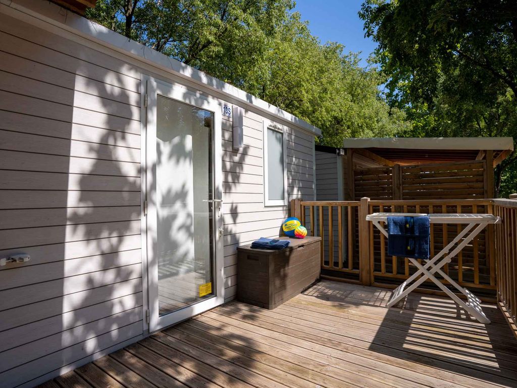 Mobilehome mit Klimaanlage, Terrasse und Pool