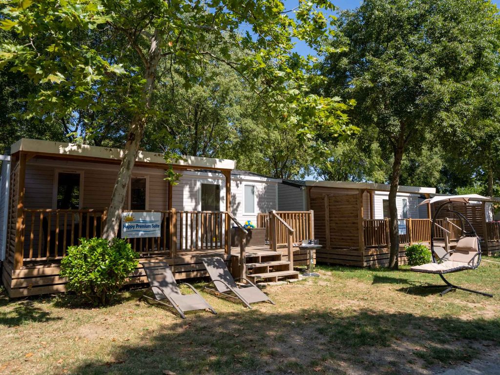 Mobilehome mit Klimaanlage, Terrasse und Pool