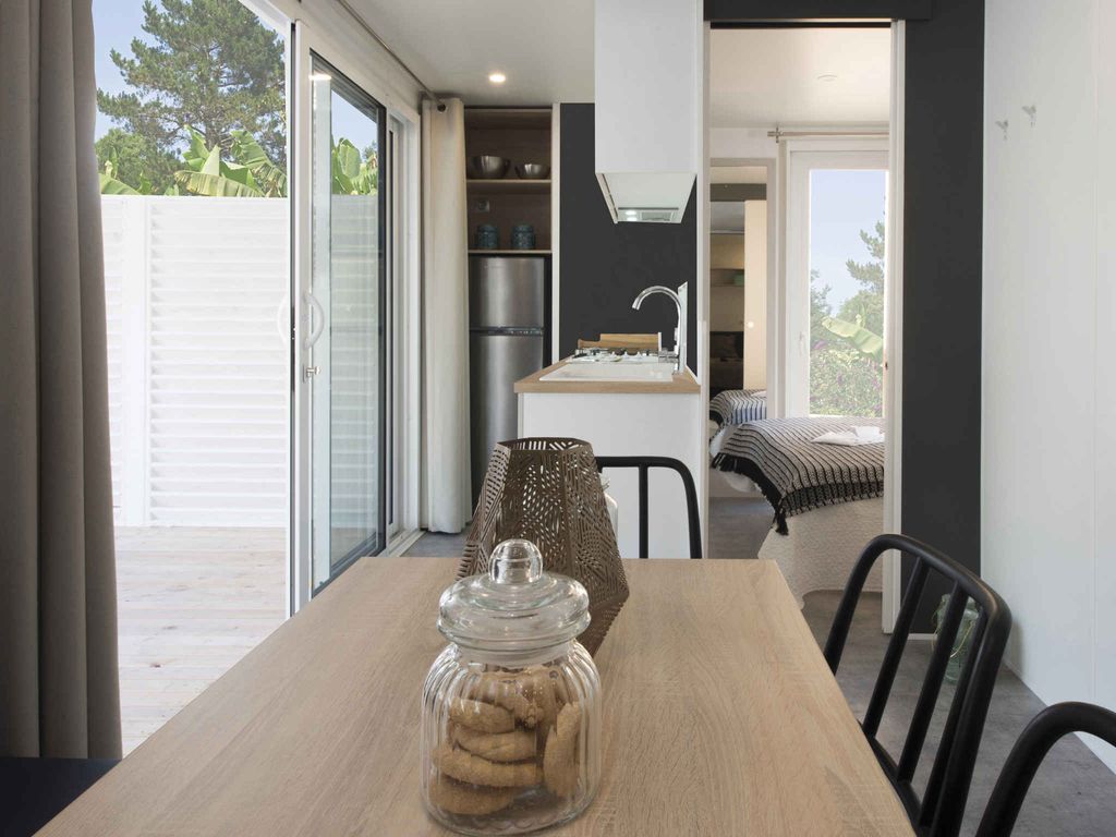 Mobilehome mit überdachten Außenveranda