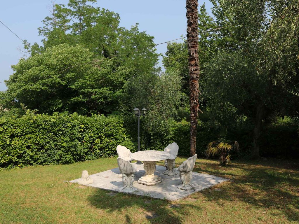 Ferienwohnung mit Terrasse und Kamin