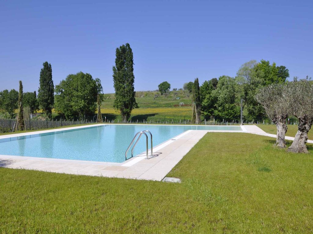 Ferienwohnung mit Pool und Sonnenterrasse