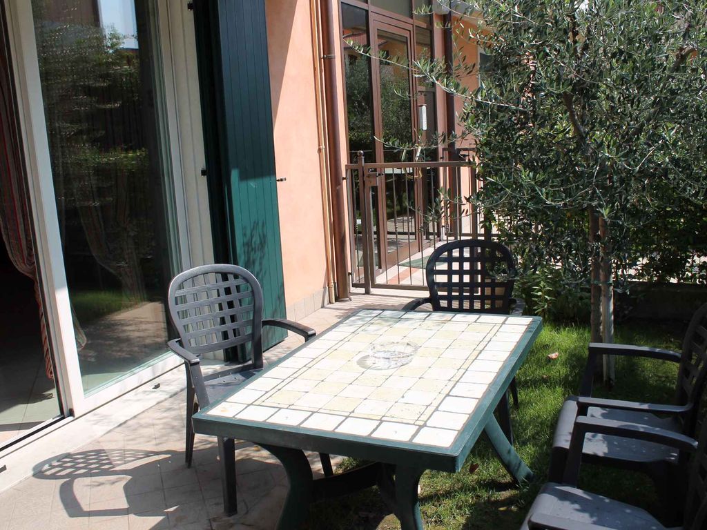 Ferienwohnung Erdgeschoss mit Swimmingpool und Klimaanlage
