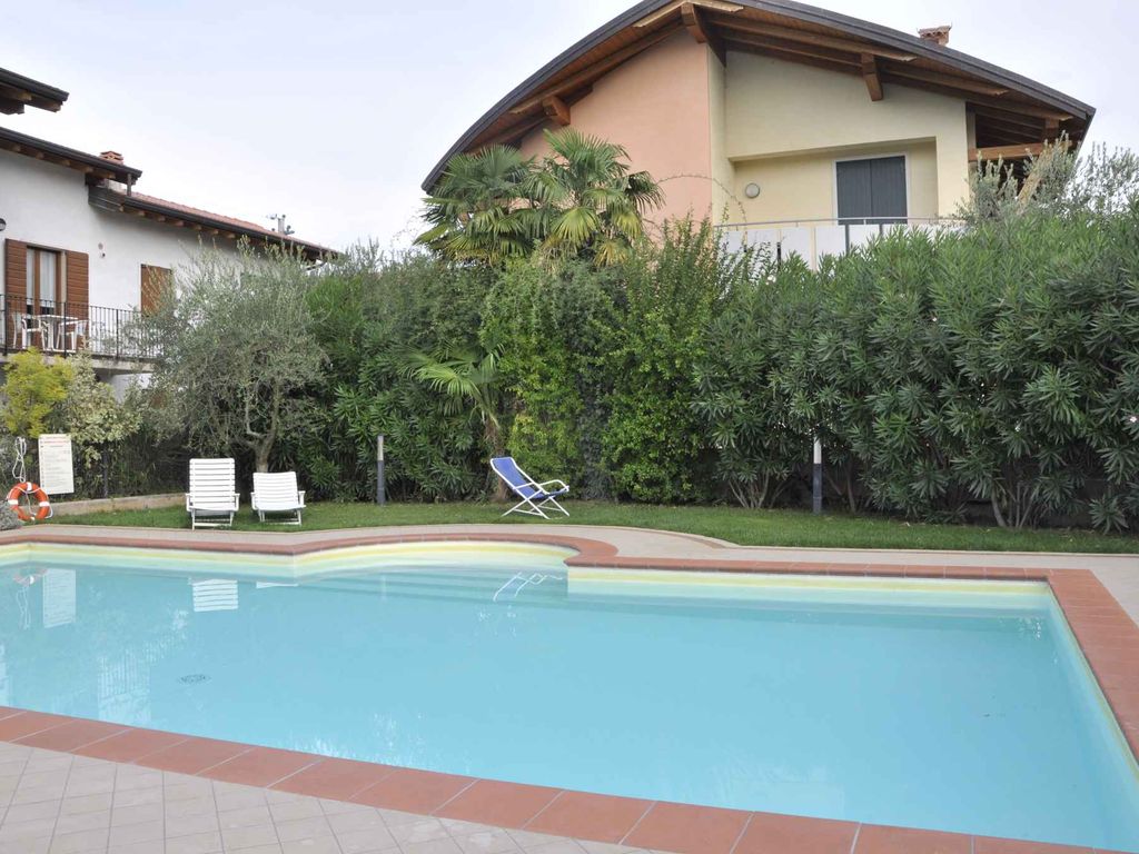 Ferienwohnung Erdgeschoss mit Swimmingpool und Klimaanlage
