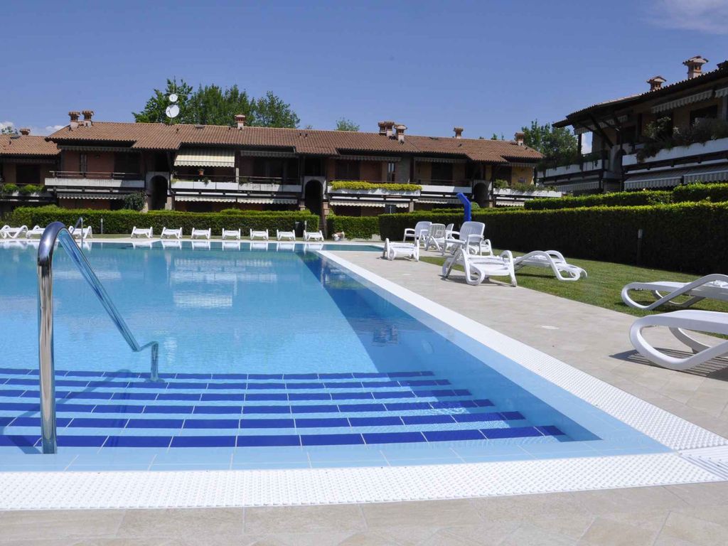 Ferienwohnung in Zentrumsnähe mit Schwimmbad, Klimaanlage, Parkplatz