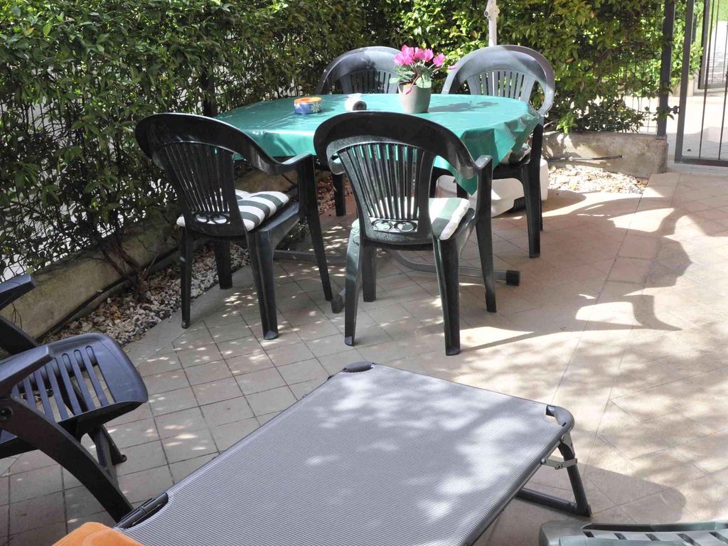 Ferienwohnung mit Terrasse und Pool