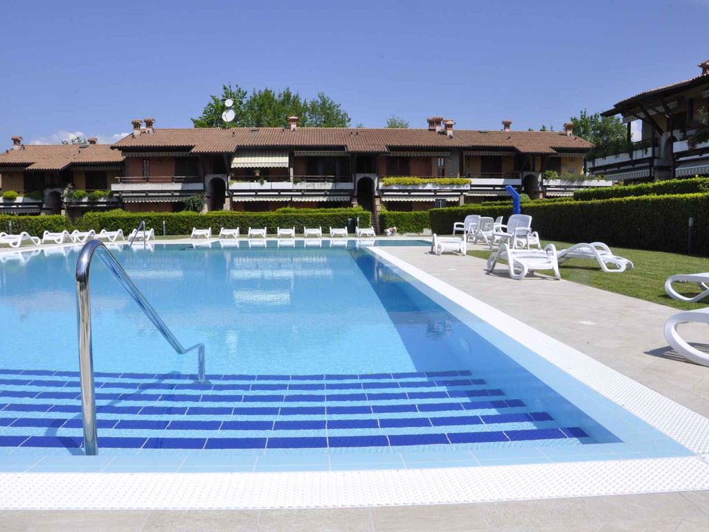 Ferienwohnung mit privatem Garten in günstiger Lage zum See