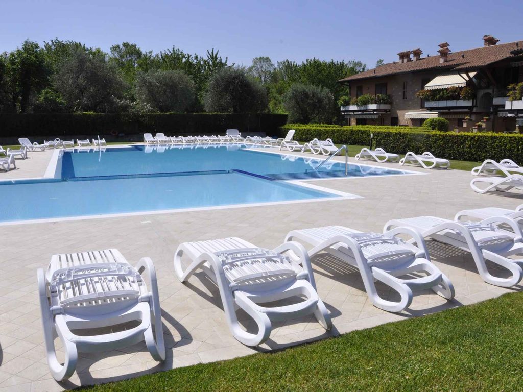Ferienwohnung mit privatem Garten in günstiger Lage zum See