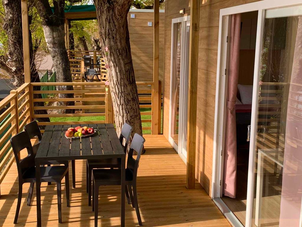 Mobilehome mit Klimaanlage, Terrasse und Pool