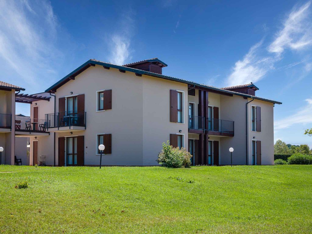 Ferienwohnung mit Außenpool und Kinderanimation in toller Residenz