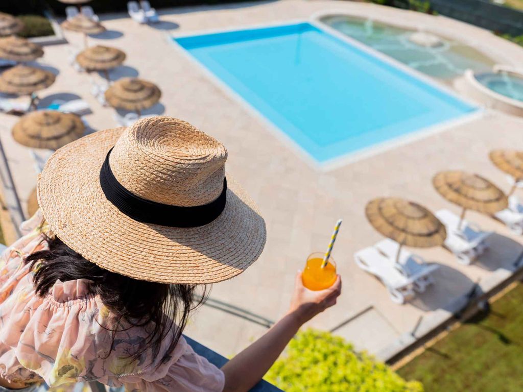 Studio mit Klimaanlage, Balkon und Pool