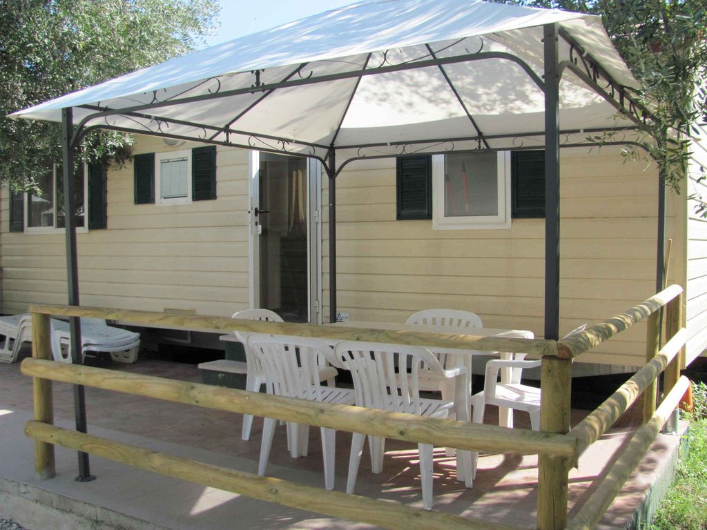 Mobilehome mit Klimaanlage, Terrasse und Pool