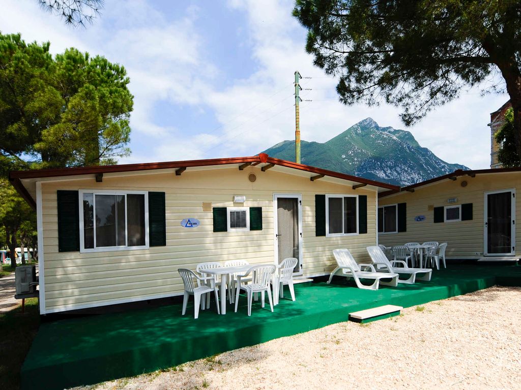 Mobilehome mit Klimaanlage, Terrasse und Pool