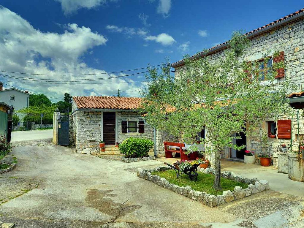 Ferienhaus mit Terrasse und Klimaanlage