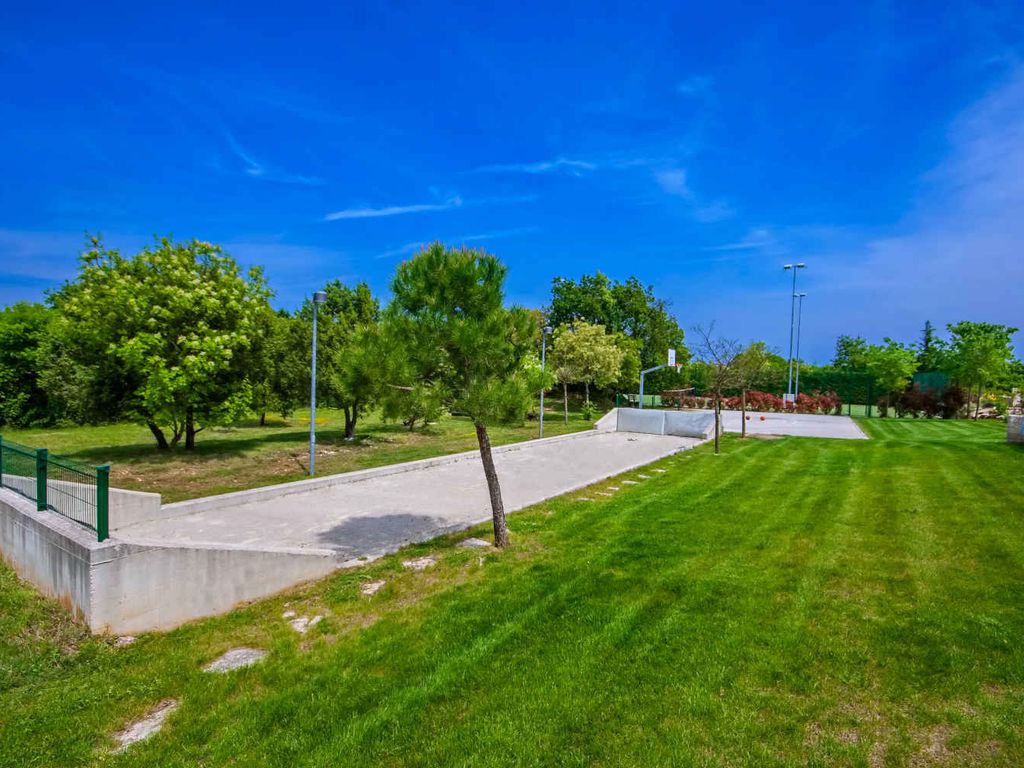 Villa mit Pool und Klimaanlage