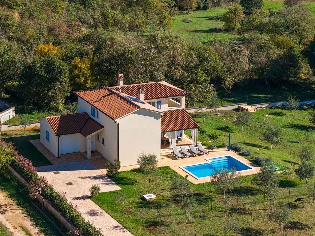 FerienHaus mit Pool