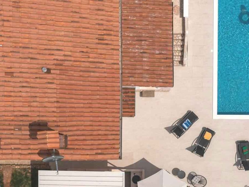 FerienHaus mit Pool