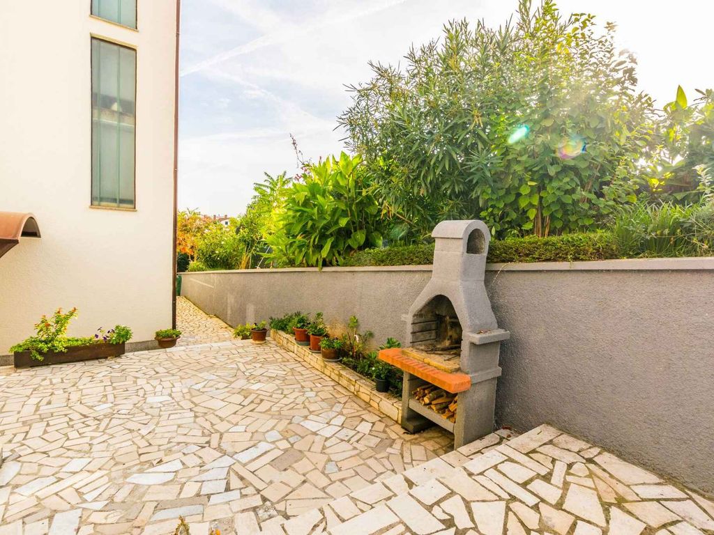 Ferienwohnung mit Terrasse und Klimaanlage