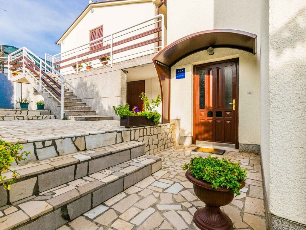 Ferienwohnung mit Terrasse und Klimaanlage