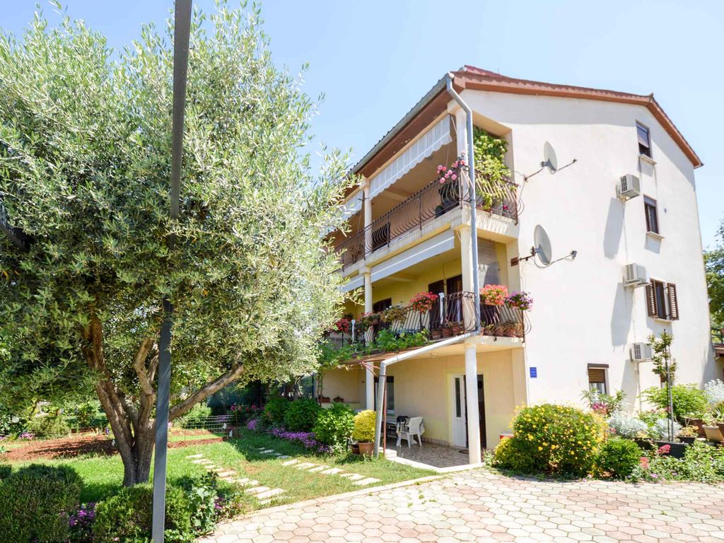 Ferienwohnung mit Terrasse und Klimaanlage