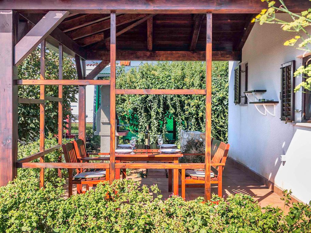 Ferienhaus mit Terrasse und Klimaanlage