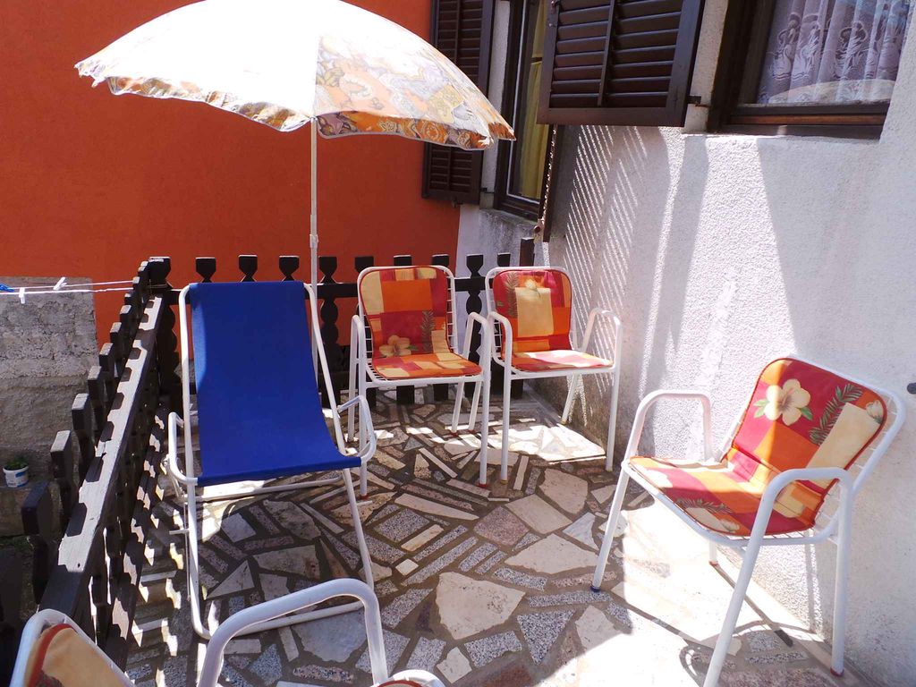 Ferienwohnung mit Terrasse und Internet