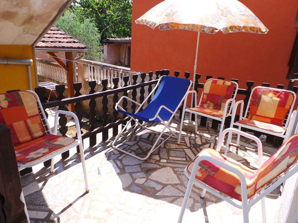 Ferienwohnung mit Terrasse und Internet