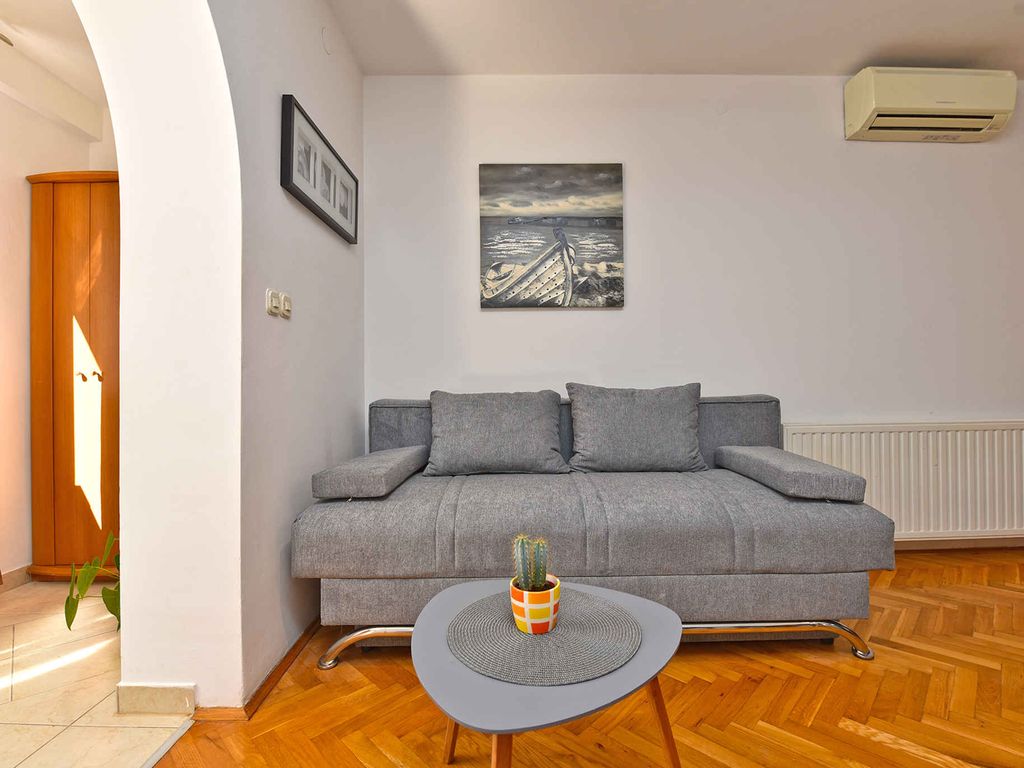 Ferienwohnung mit Klimaanlage und Terrasse