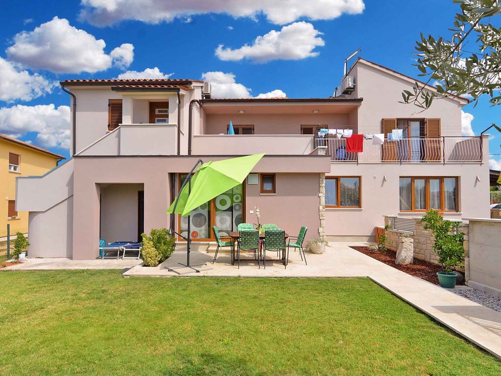 Ferienwohnung mit Klimaanlage und Terrasse