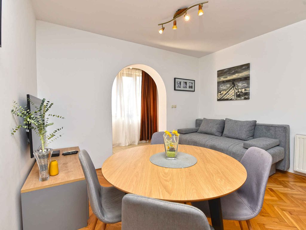 Ferienwohnung mit Klimaanlage und Terrasse