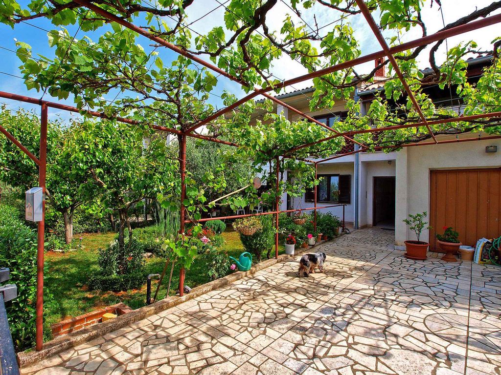Ferienwohnung mit Klimaanlage und Terrasse