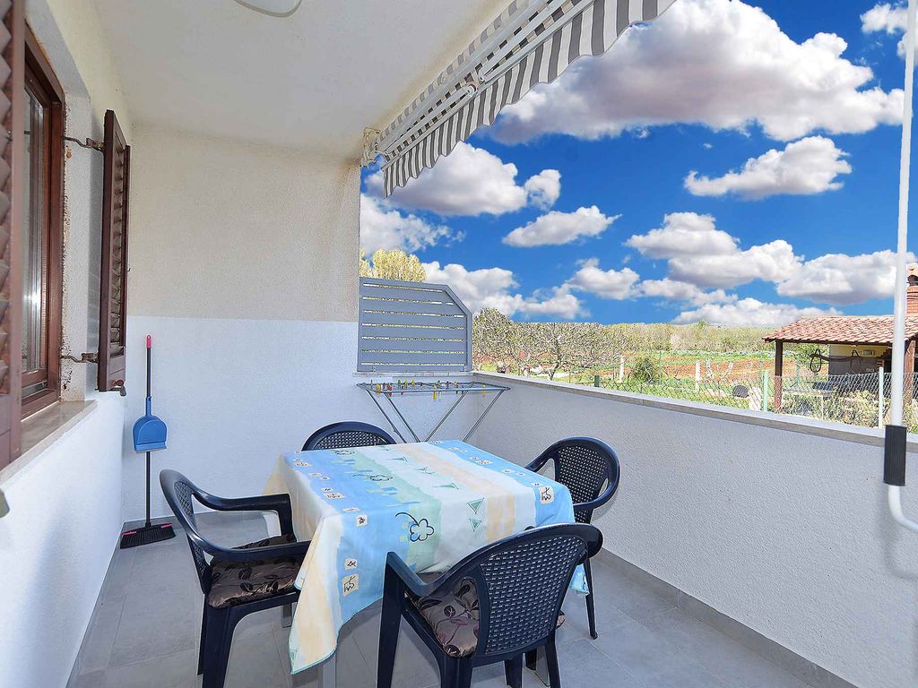 Ferienwohnung mit Klimaanlage und Terrasse