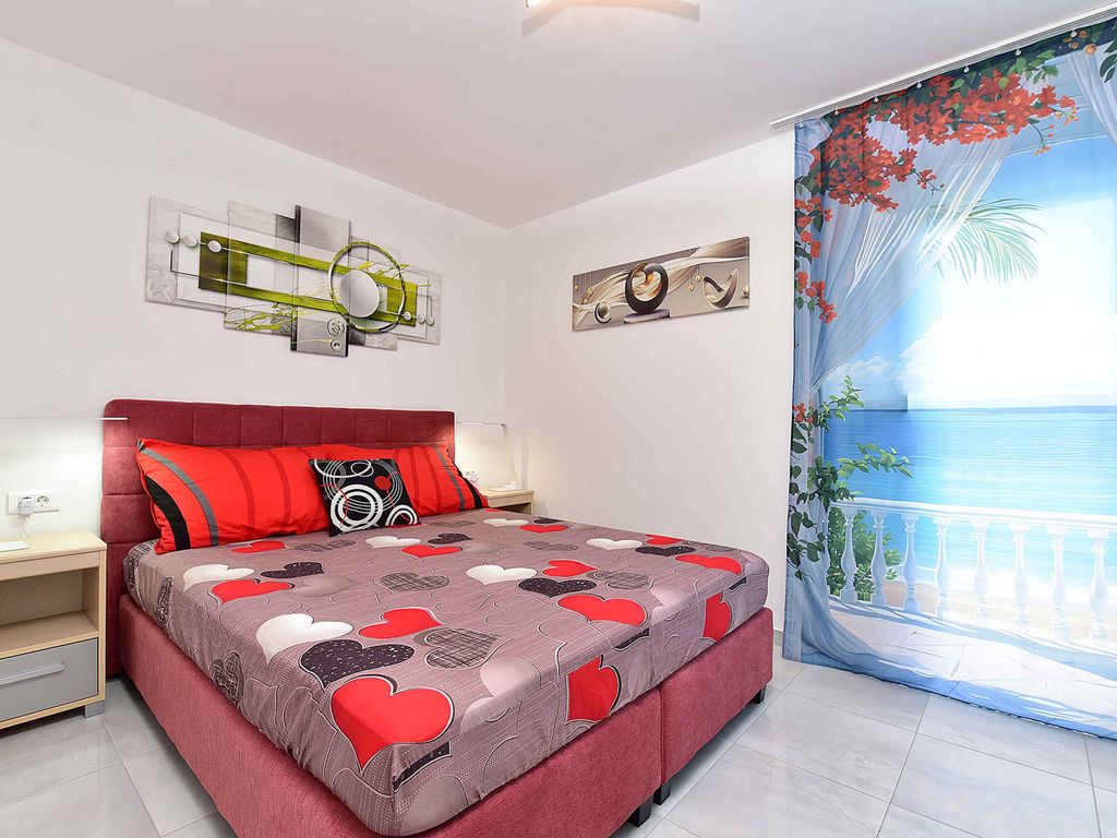 Ferienwohnung mit Klimaanlage und Terrasse