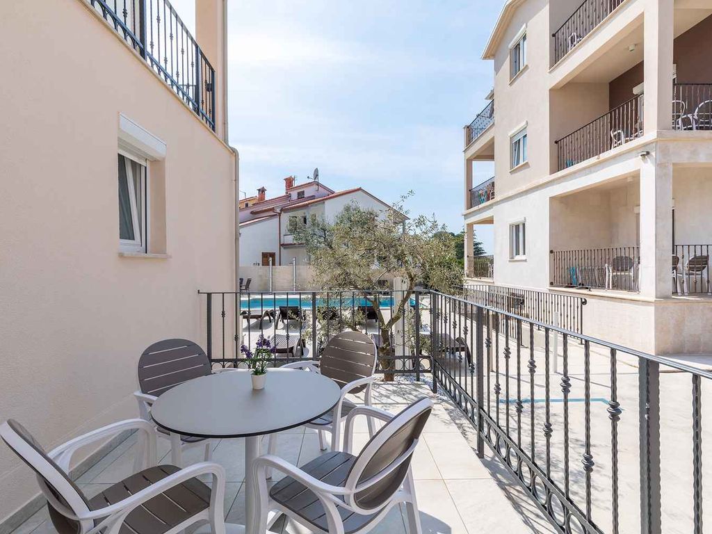 FerienWohnung mit einem Schlafzimmer und Terrasse