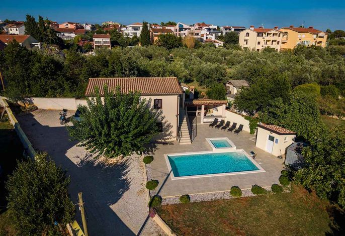 Ferienhaus mit Pool für 8 Personen – Foto 4
