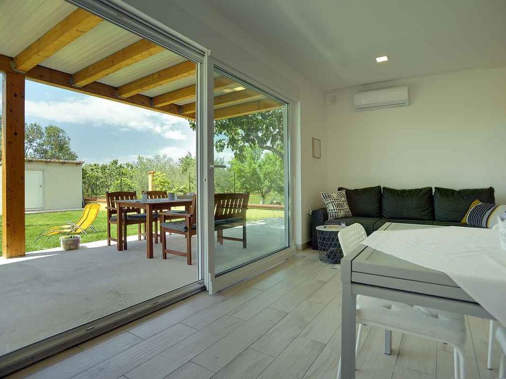 Ferienhaus mit Klimaanlage und Terrasse