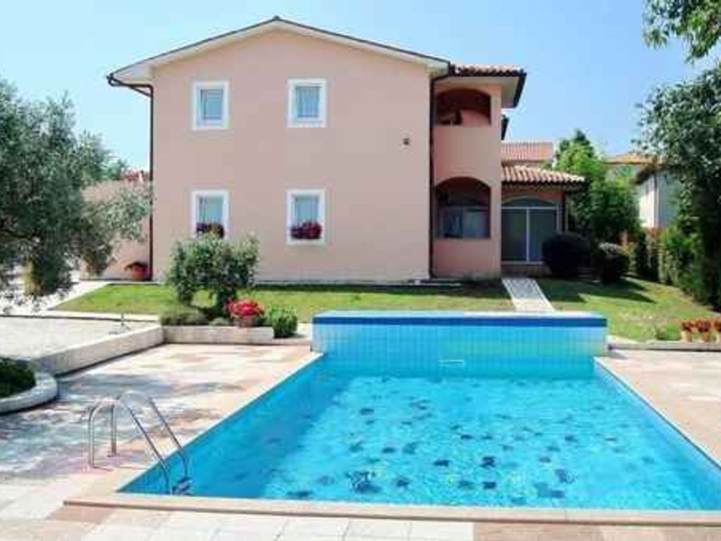Ferienwohnung mit privatem Swimmingpool