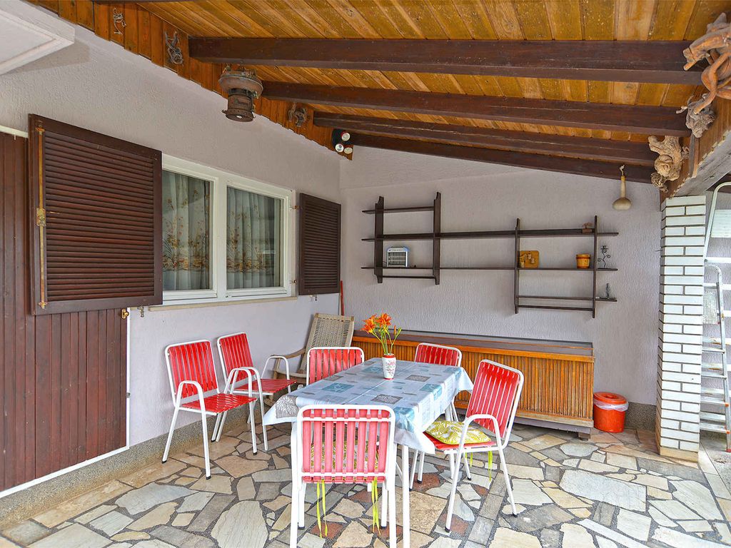 Ferienhaus mit Klimaanlage und Terrasse