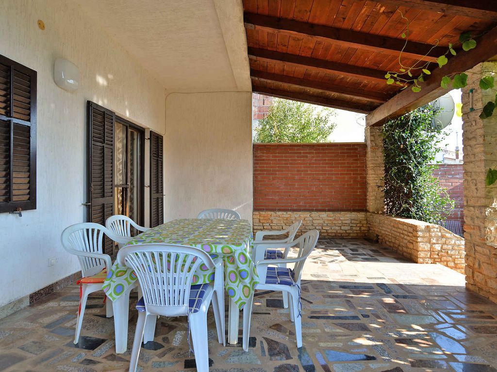 Ferienwohnung mit Terrasse und Grill