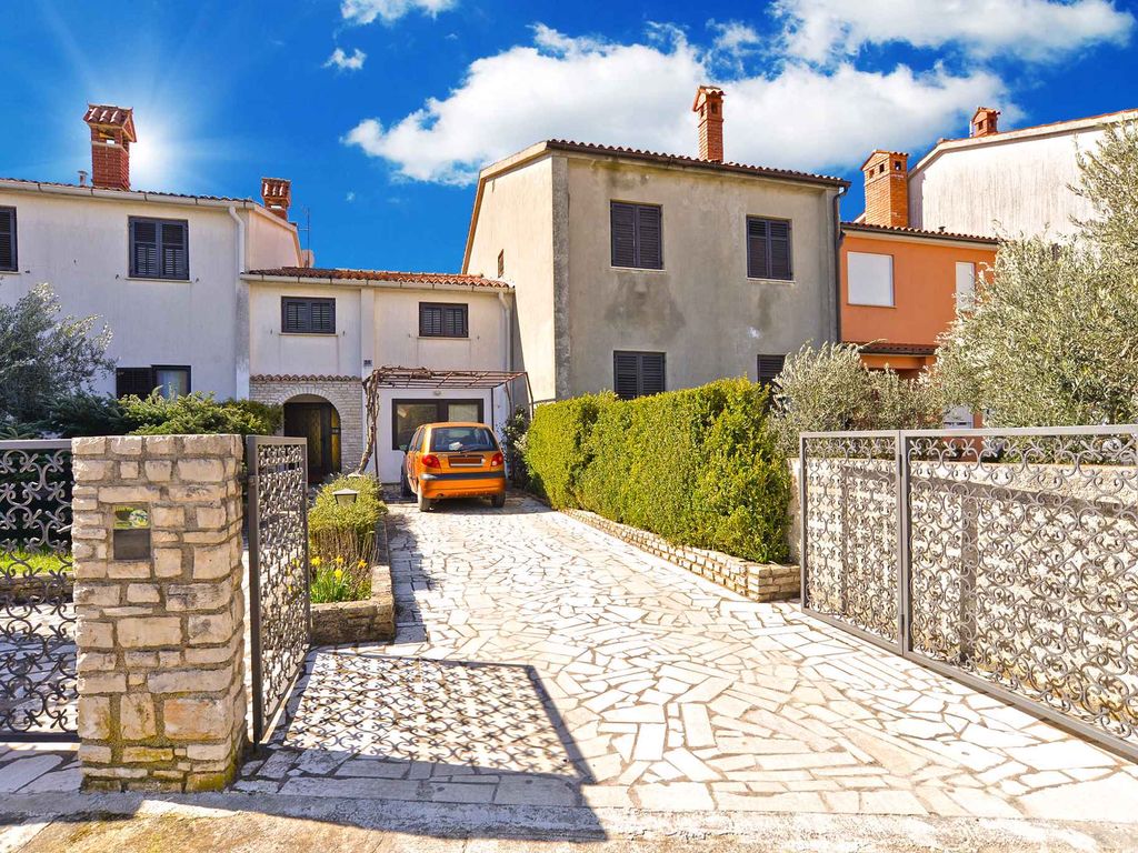 Ferienwohnung mit Terrasse und Grill