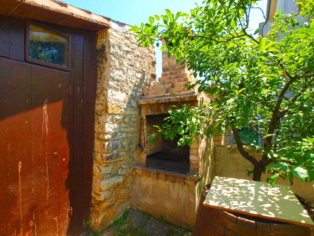 Ferienwohnung mit Garten und Grill